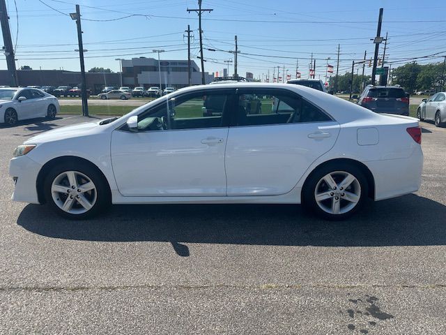 2014 Toyota Camry Image 6