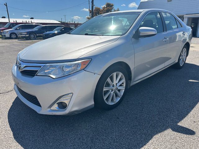 2013 Toyota Camry Image 3
