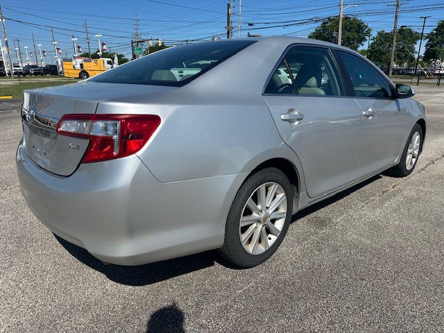 2013 Toyota Camry Image 5
