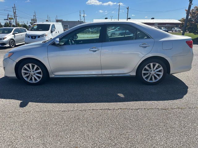 2013 Toyota Camry Image 6