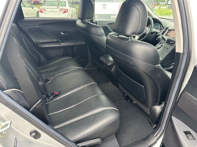 2014 Toyota Venza Image 14