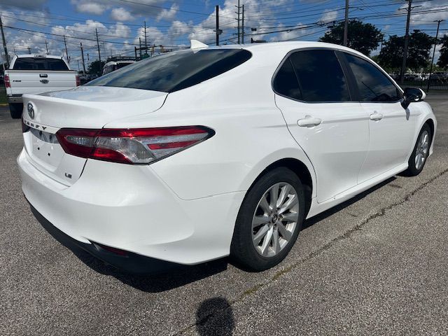 2019 Toyota Camry Image 5