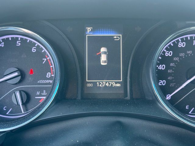 2019 Toyota Camry Image 10