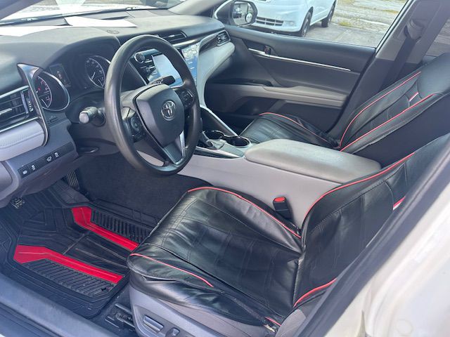 2019 Toyota Camry Image 12