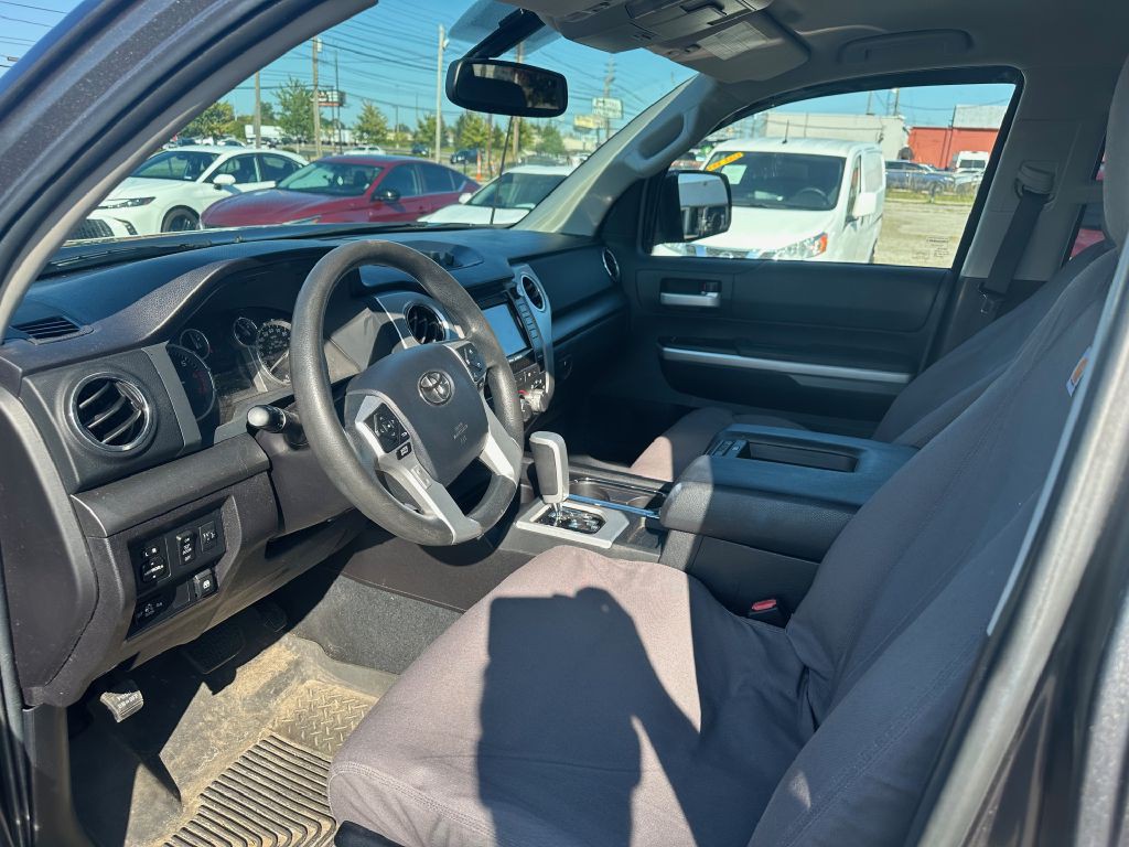 2015 Toyota Tundra Image 11