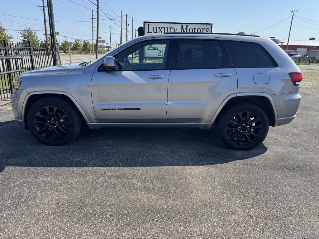 2017 Jeep Grand Cherokee Image 3