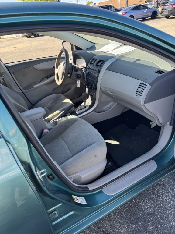2010 Toyota Corolla Image 7