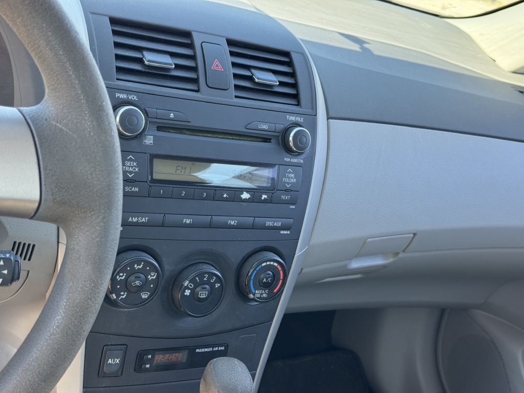 2010 Toyota Corolla Image 8