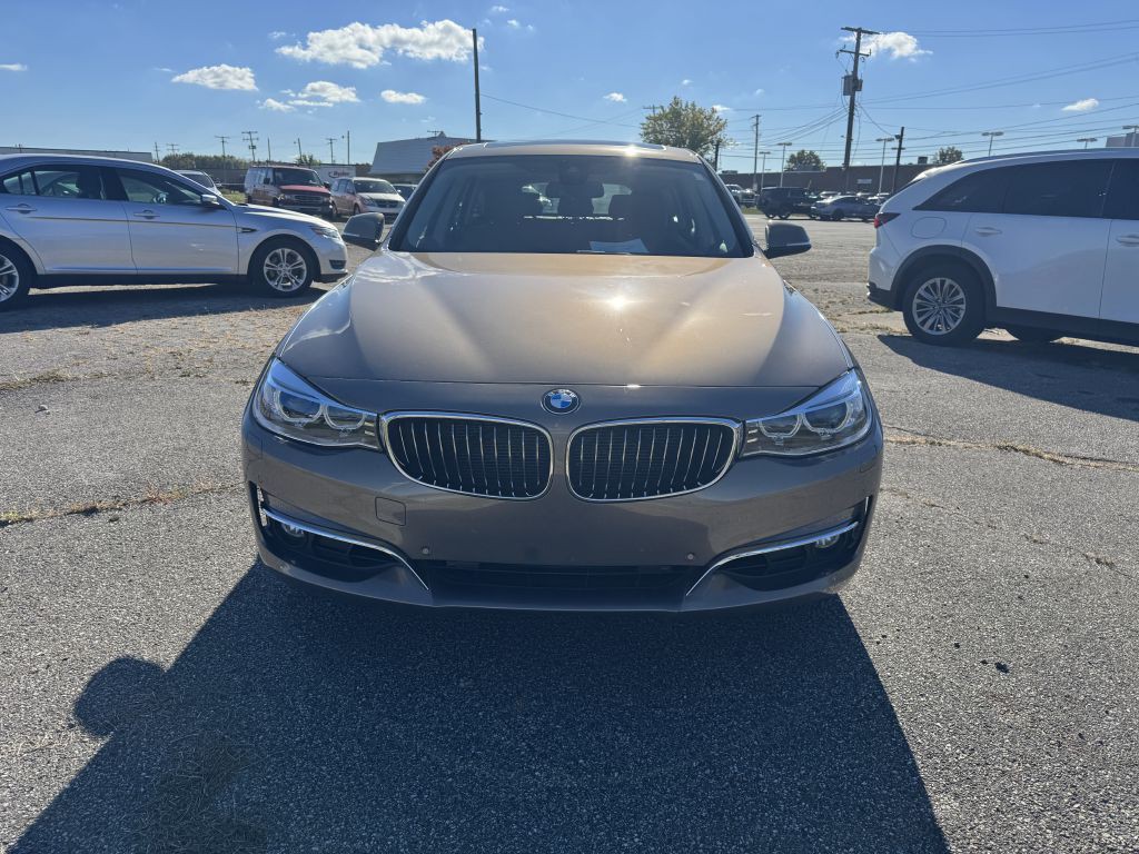 2014 BMW 3 Series Image 2
