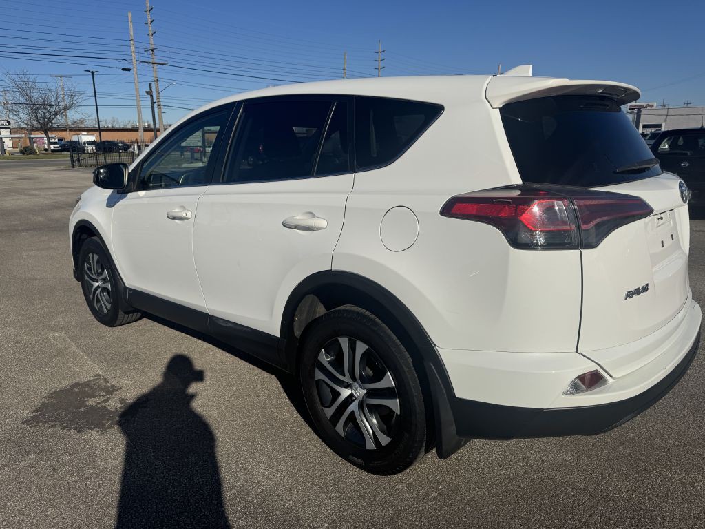 2018 Toyota Rav4 Image 4