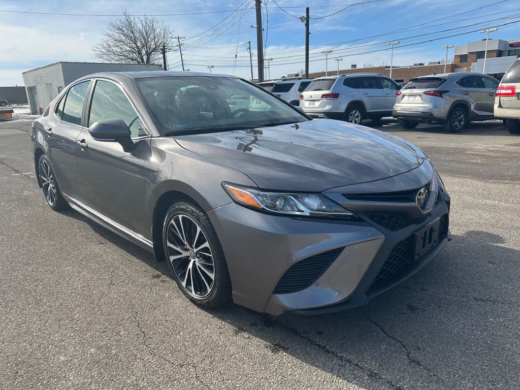2019 Toyota Camry Image 1