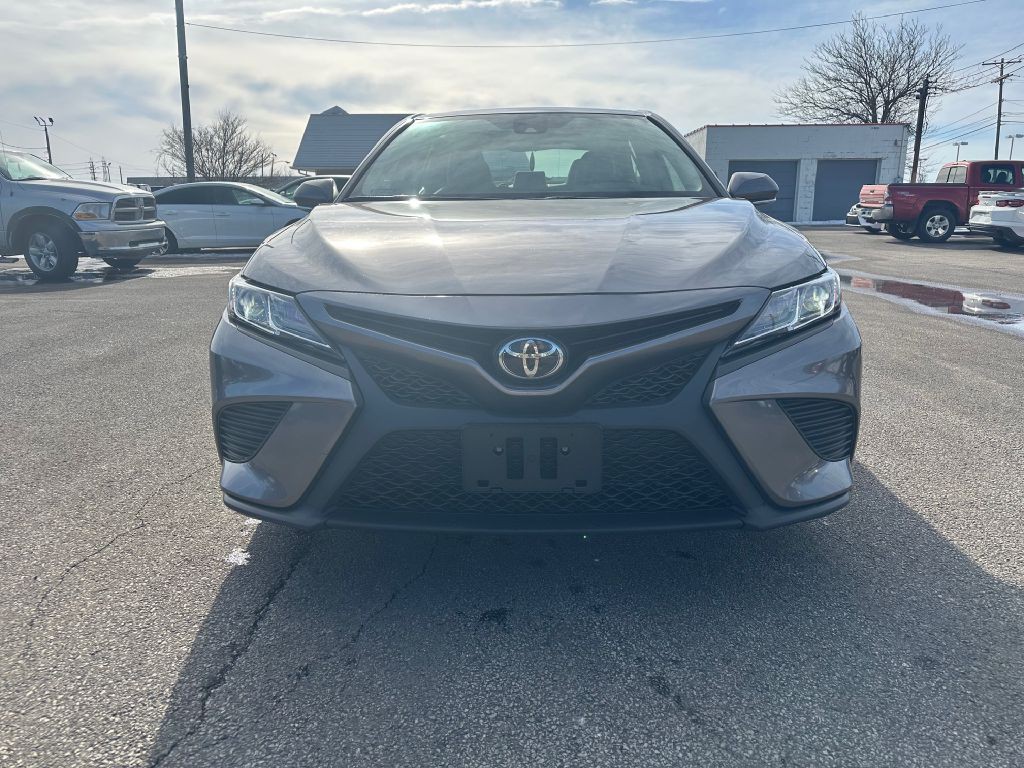 2019 Toyota Camry Image 3