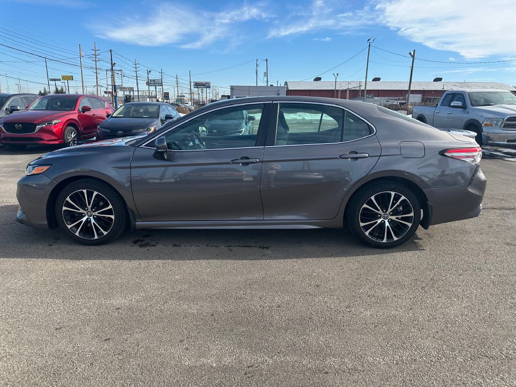 2019 Toyota Camry Image 4