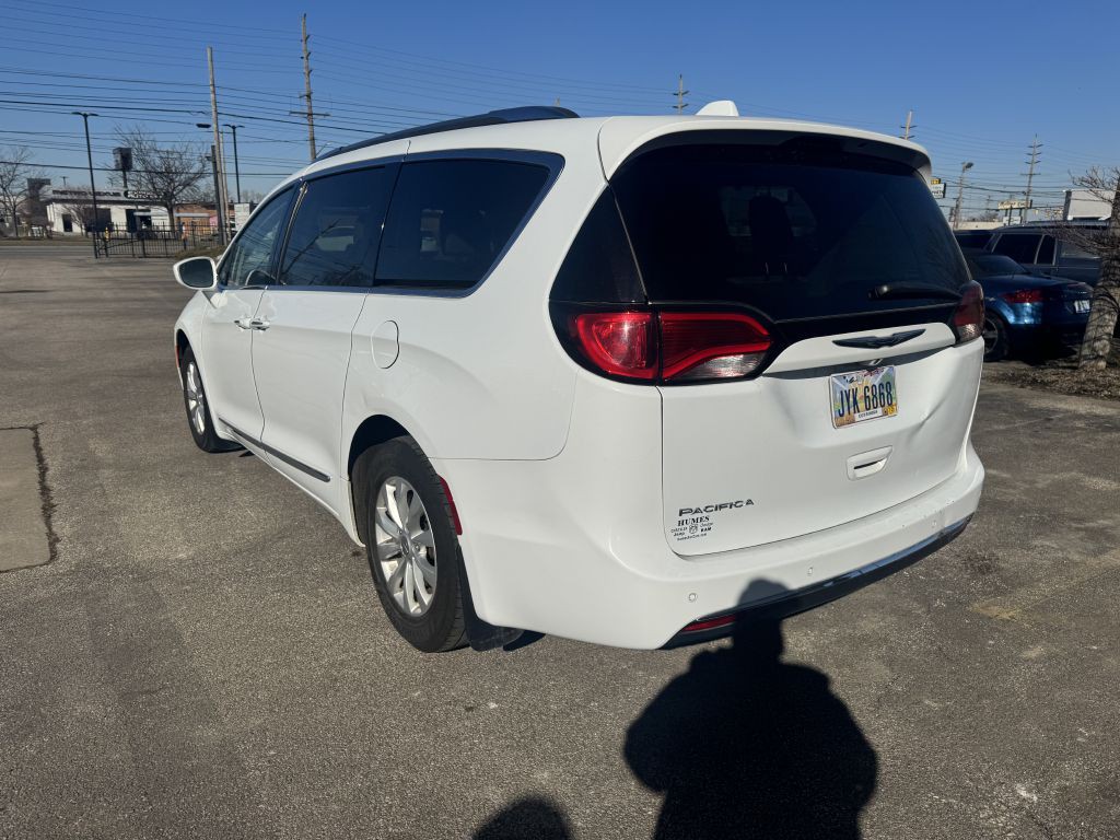 2019 Chrysler Pacifica Image 6