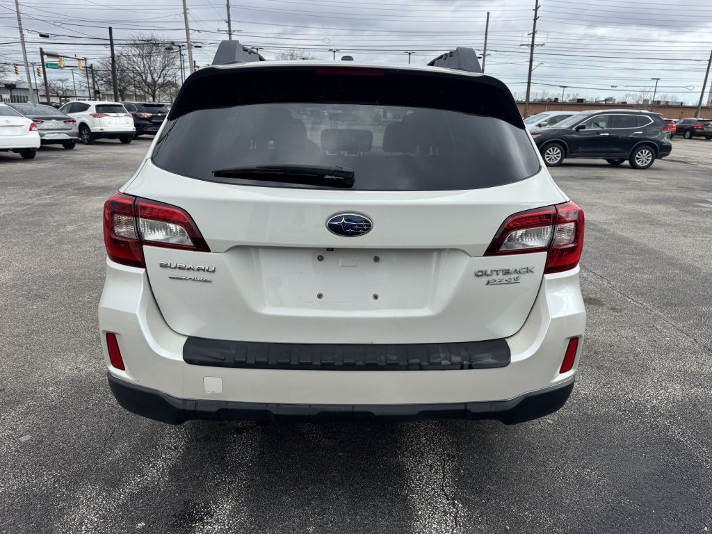 2015 Subaru Outback Image 4