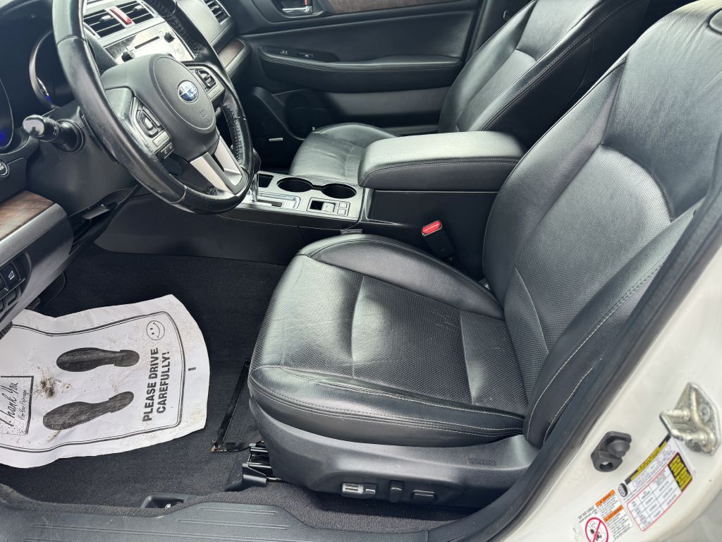 2015 Subaru Outback Image 12