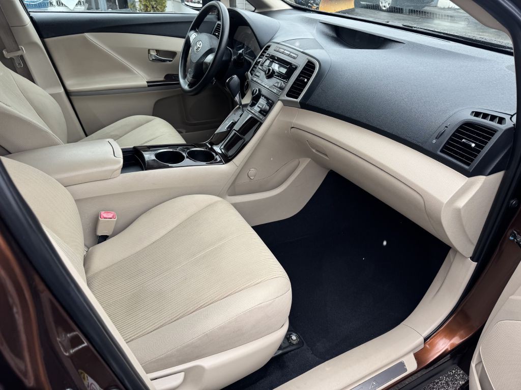2009 Toyota Venza Image 8