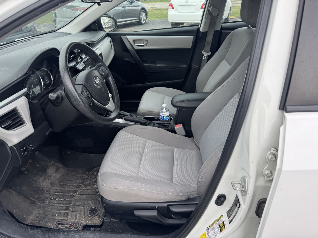 2016 Toyota Corolla Image 10