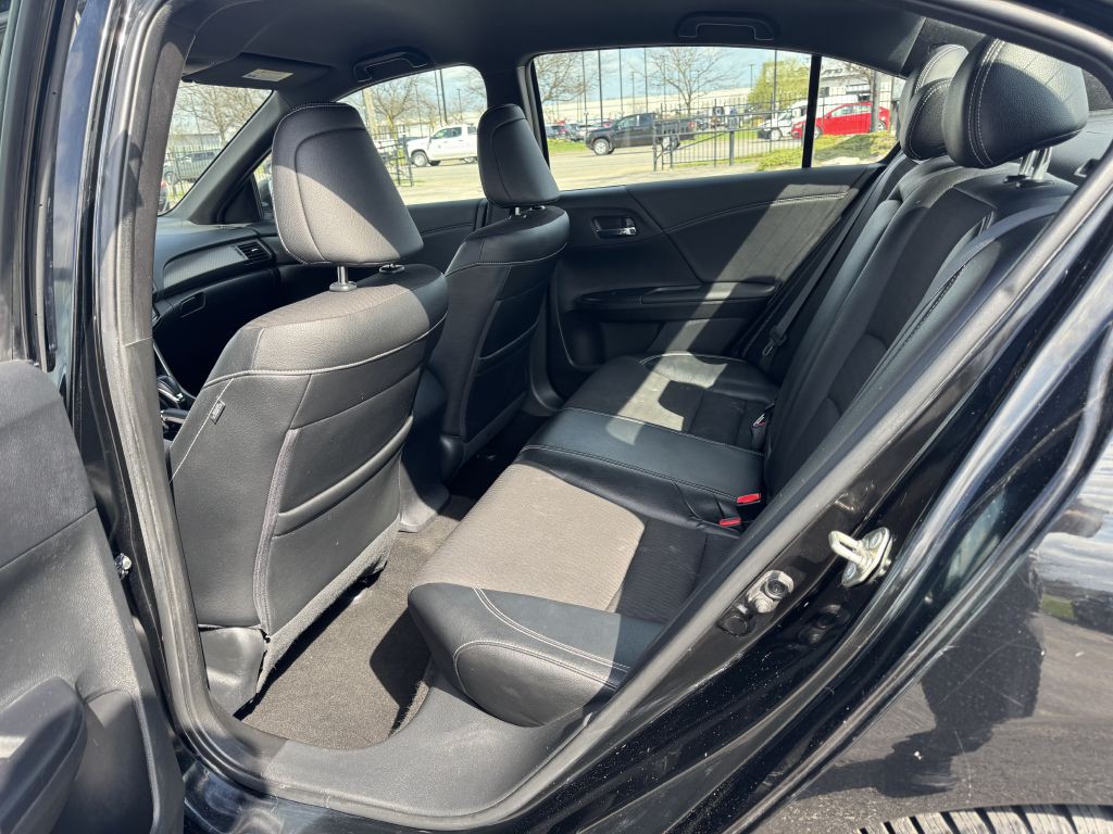 2017 Honda Accord Image 11