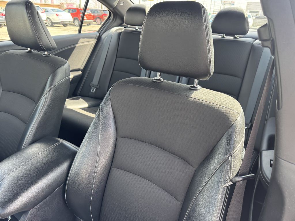 2017 Honda Accord Image 13