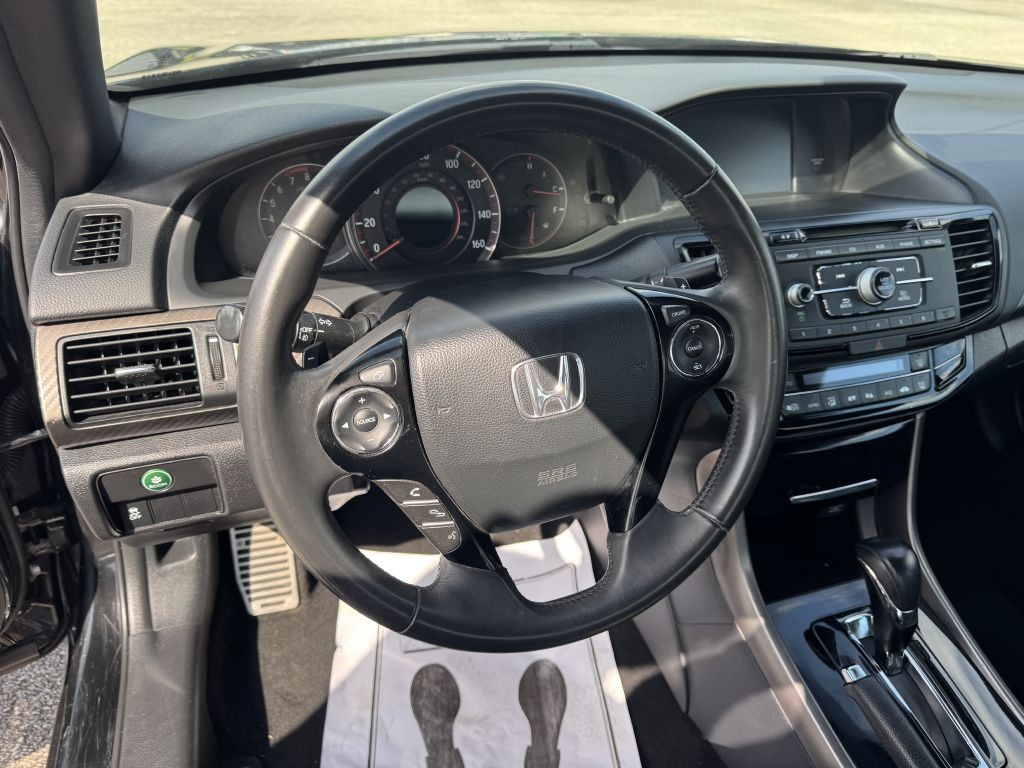 2017 Honda Accord Image 14