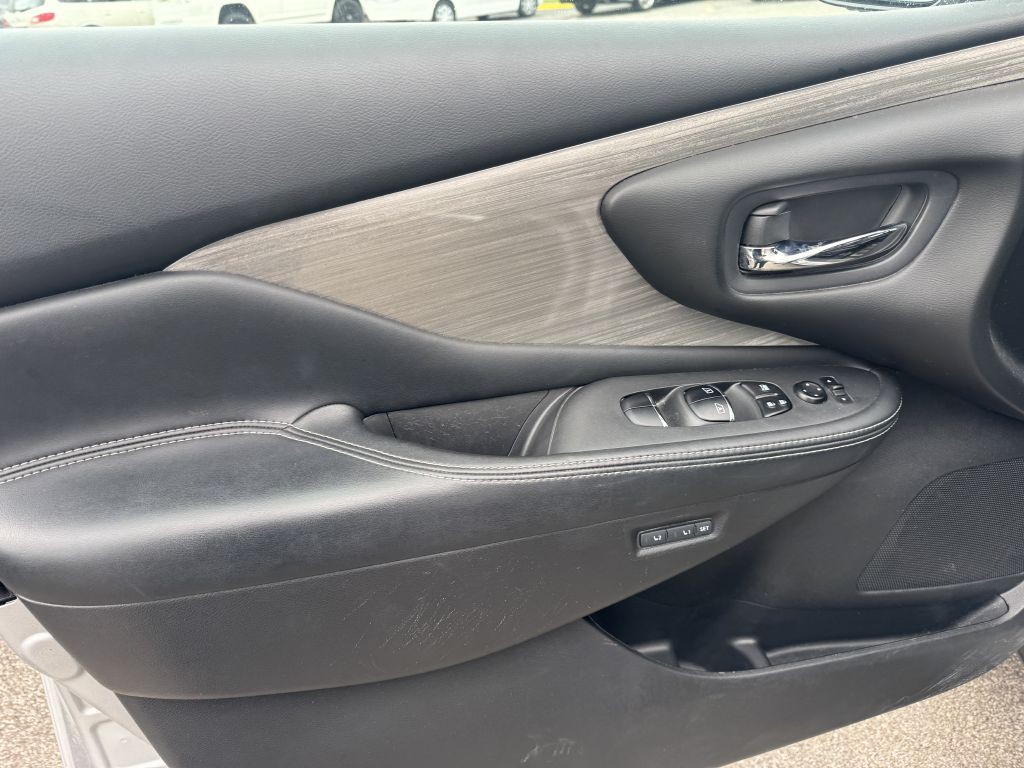 2017 Nissan Murano Image 8