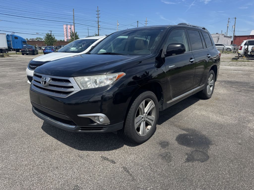 2013 Toyota Highlander Image 1