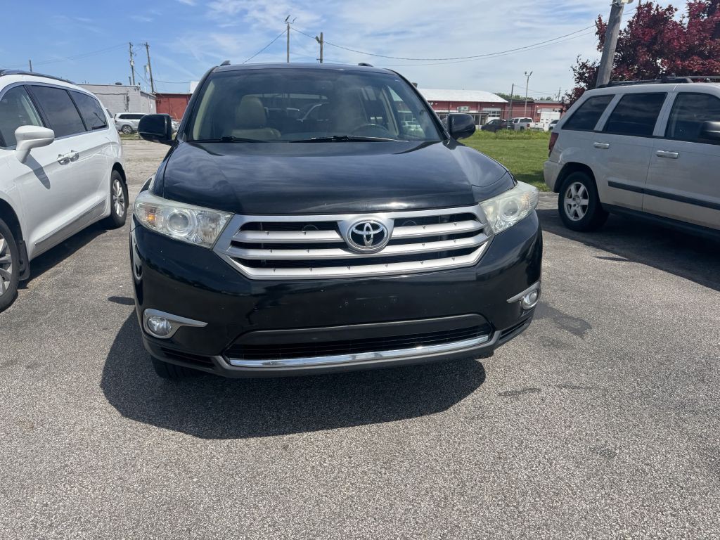 2013 Toyota Highlander Image 2