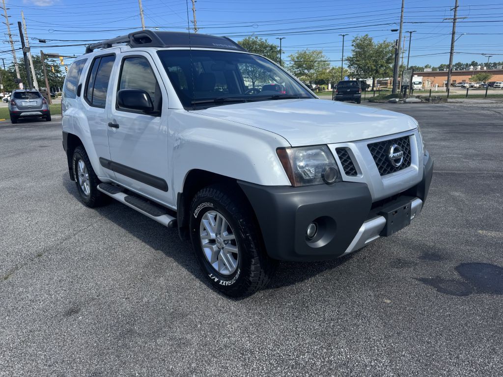 2015 Nissan Xterra Image 1