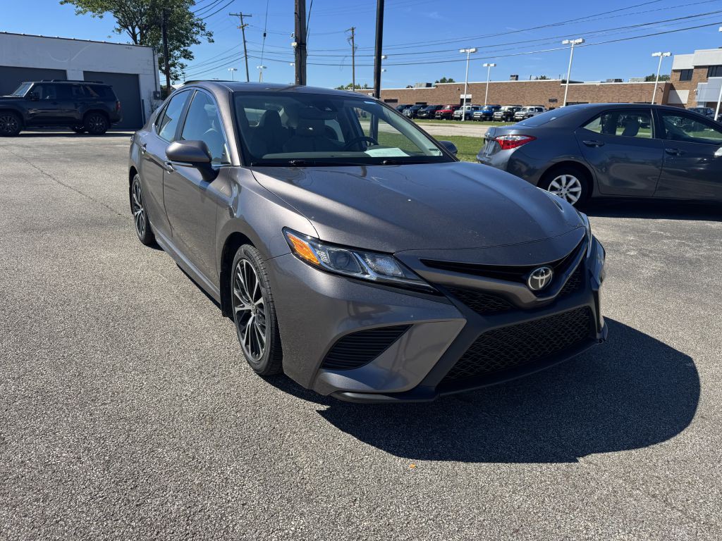 2020 Toyota Camry Image 1