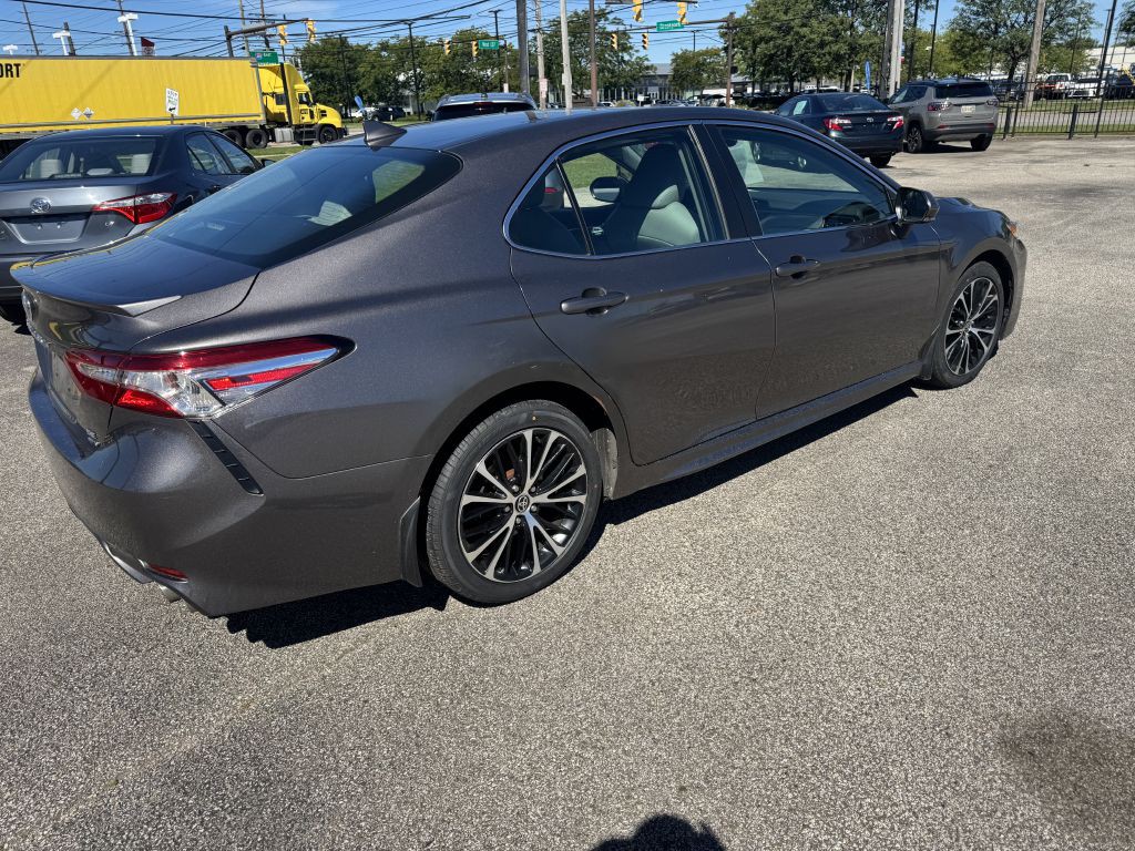 2020 Toyota Camry Image 7