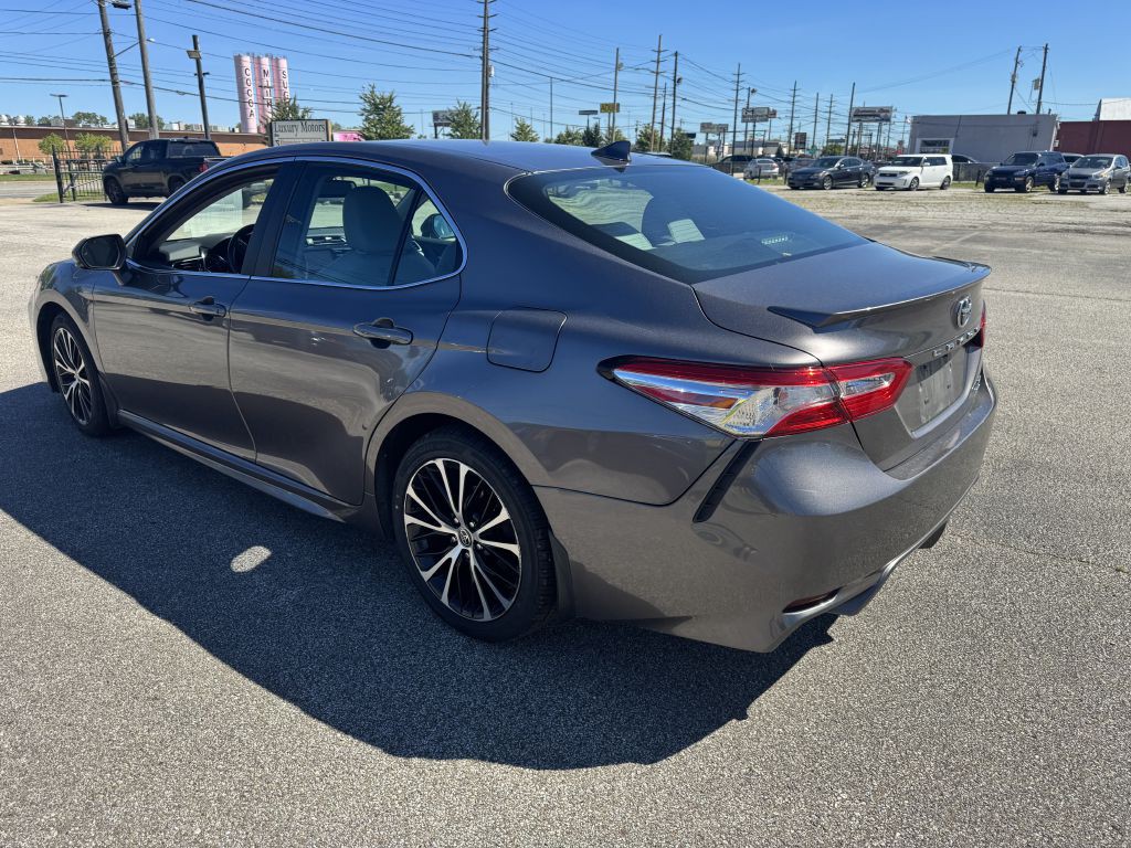 2020 Toyota Camry Image 9