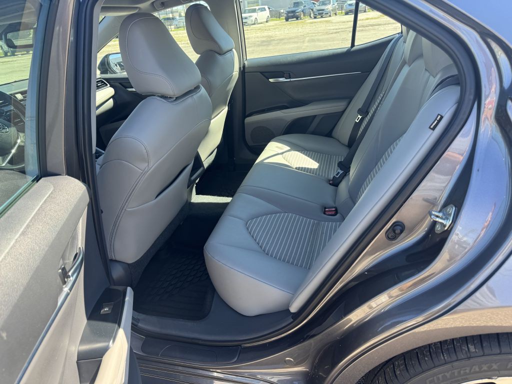 2020 Toyota Camry Image 12