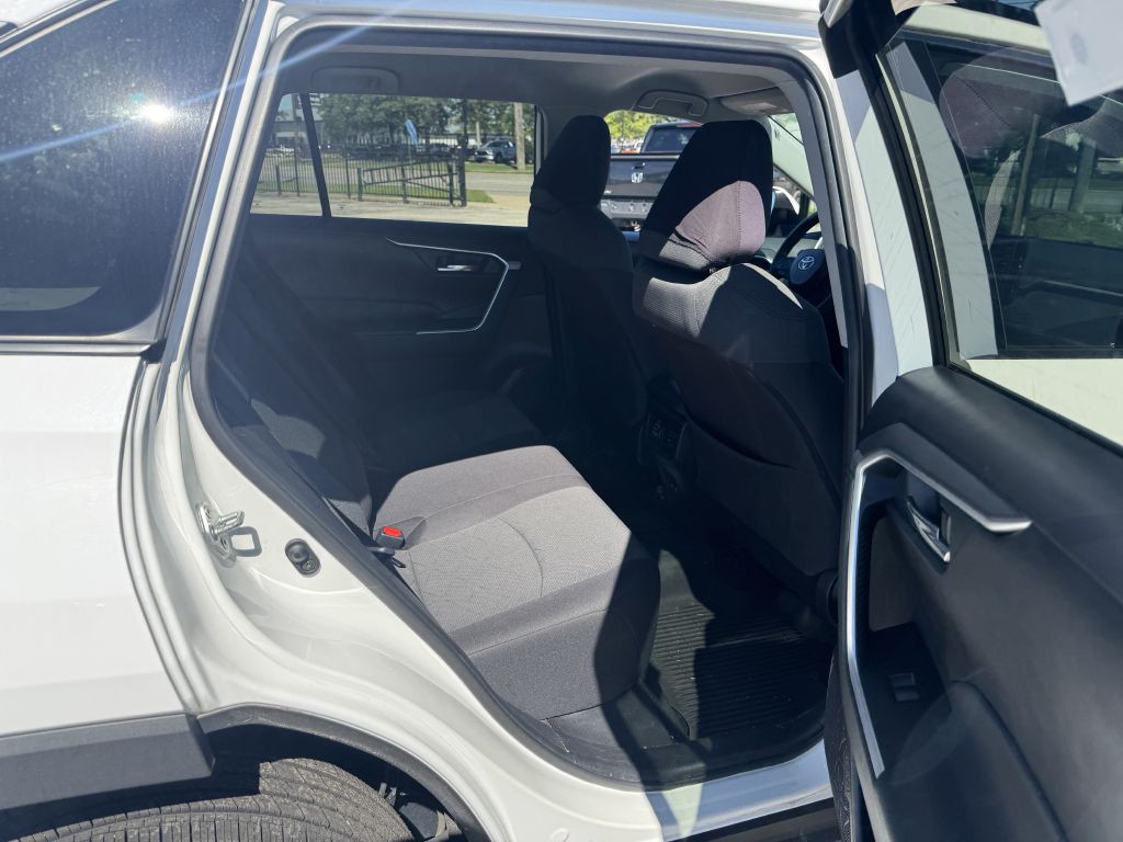 2020 Toyota Rav4 Image 6