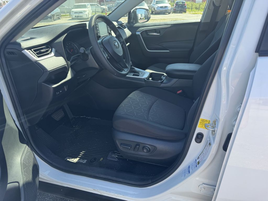 2020 Toyota Rav4 Image 9