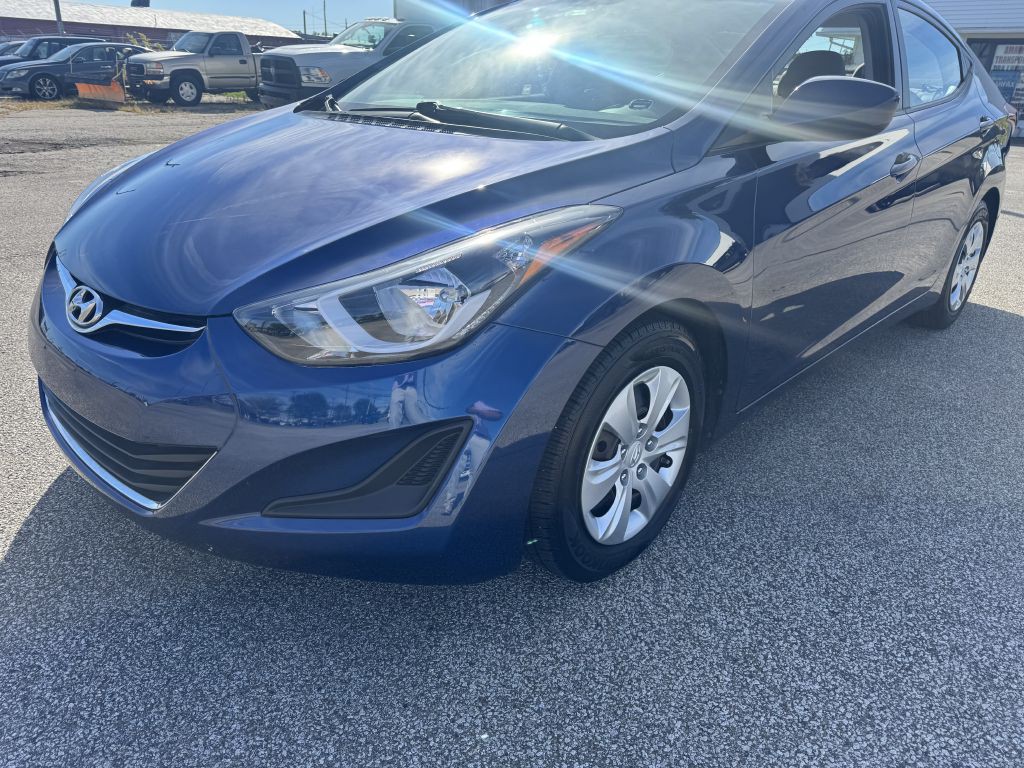 2016 Hyundai Elantra Image 2