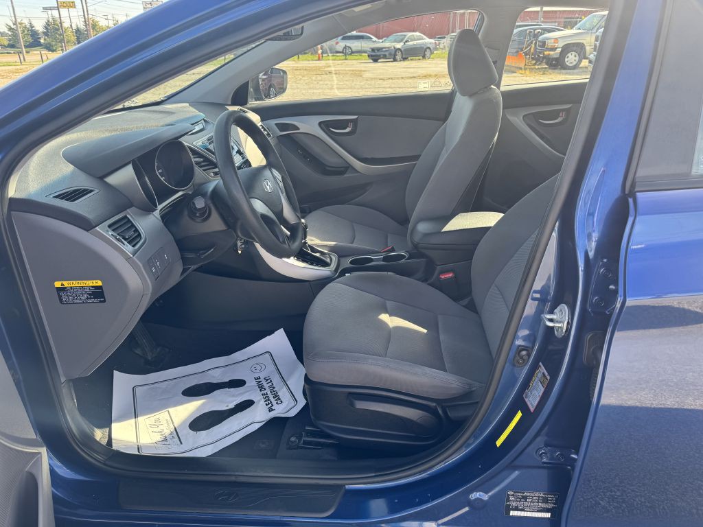 2016 Hyundai Elantra Image 13