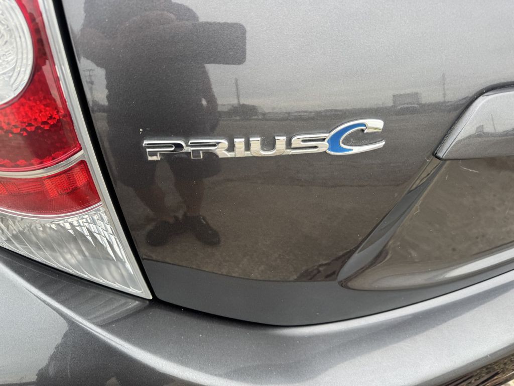 2014 Toyota Prius Image 9
