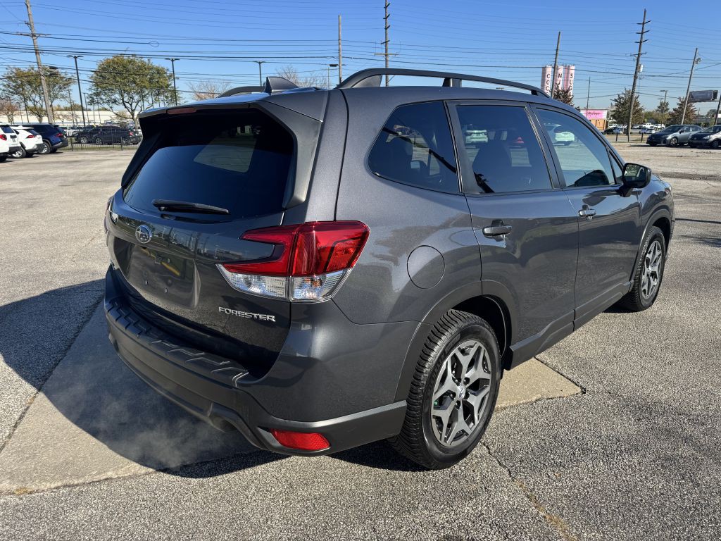 2021 Subaru Forester Image 7