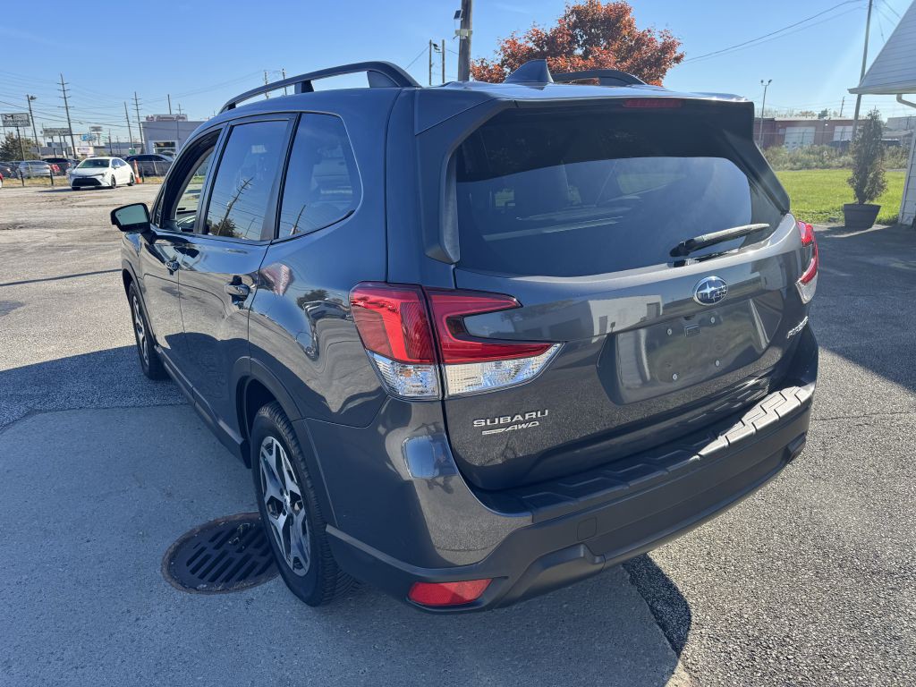2021 Subaru Forester Image 8