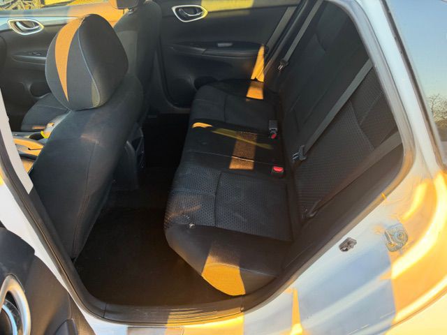 2019 Nissan Sentra Image 7