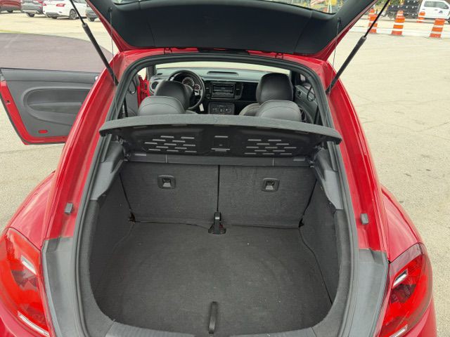 2015 Volkswagen Beetle Image 7