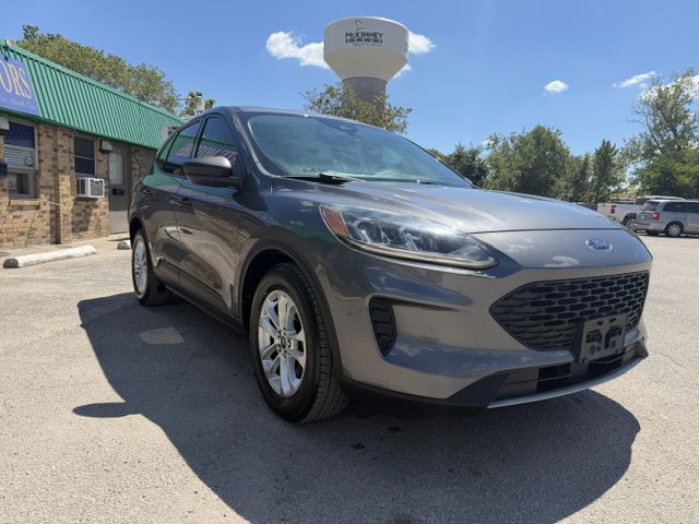 2022 Ford Escape Image 2