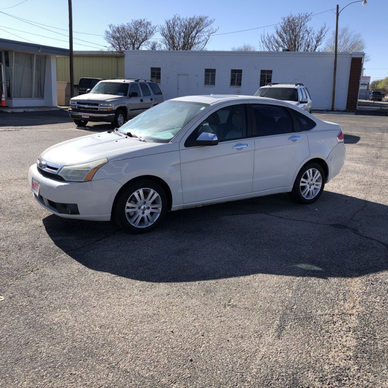 2010 Ford Focus Image 3