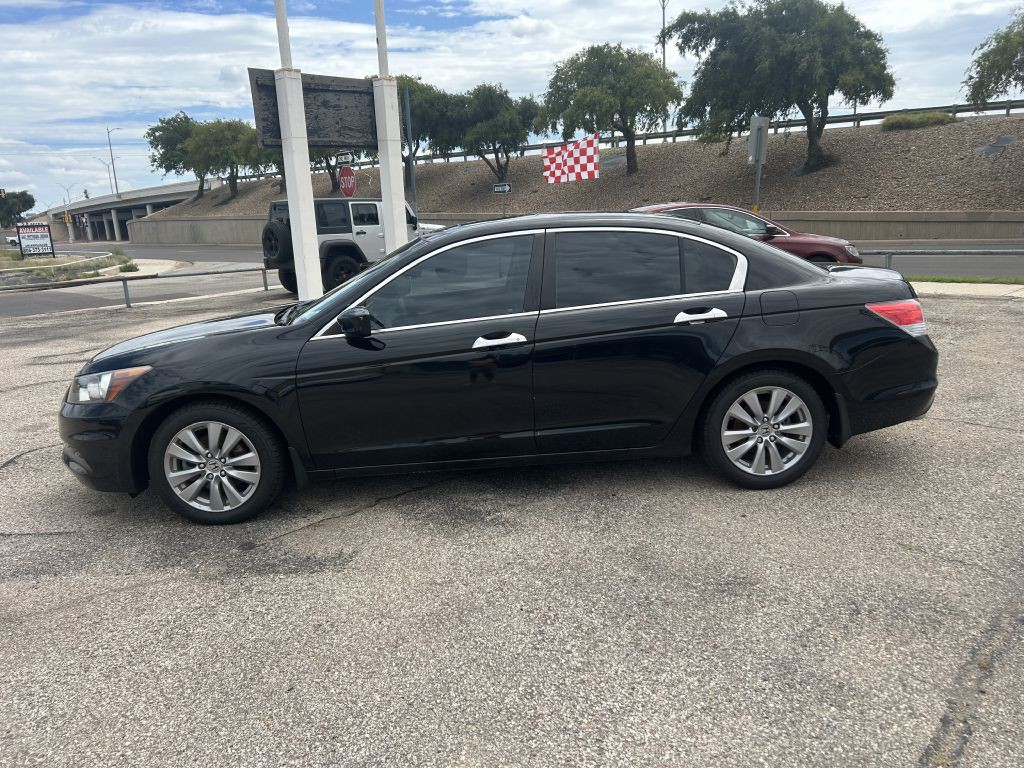 2011 Honda Accord Image 1