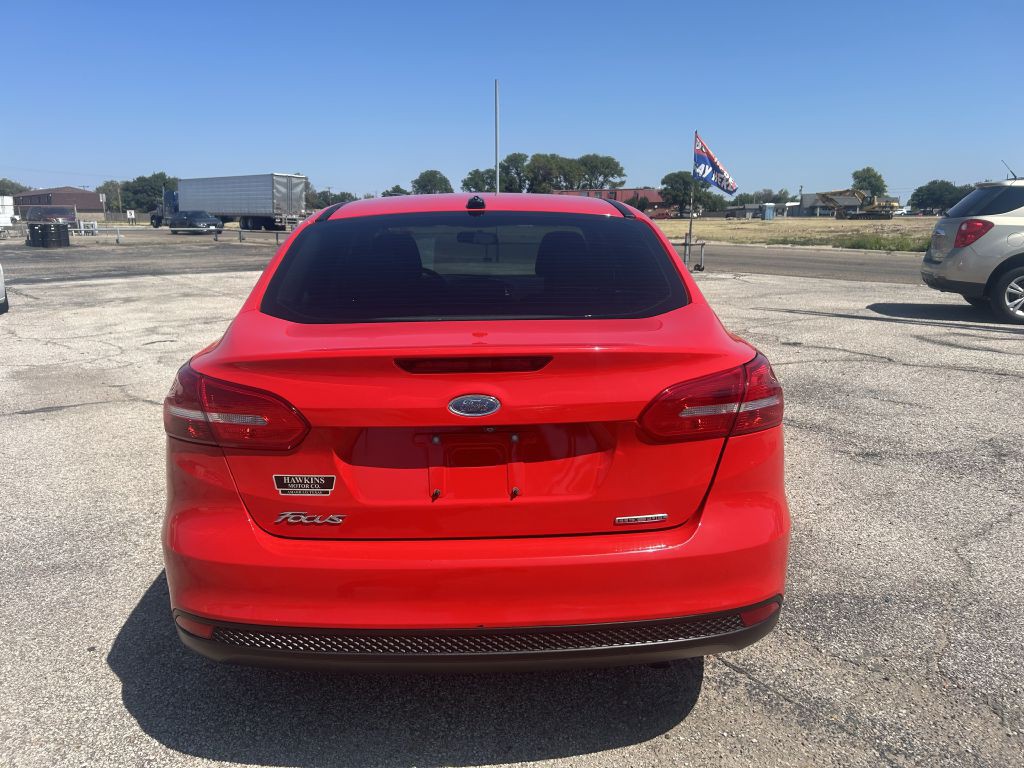 2015 Ford Focus Image 4