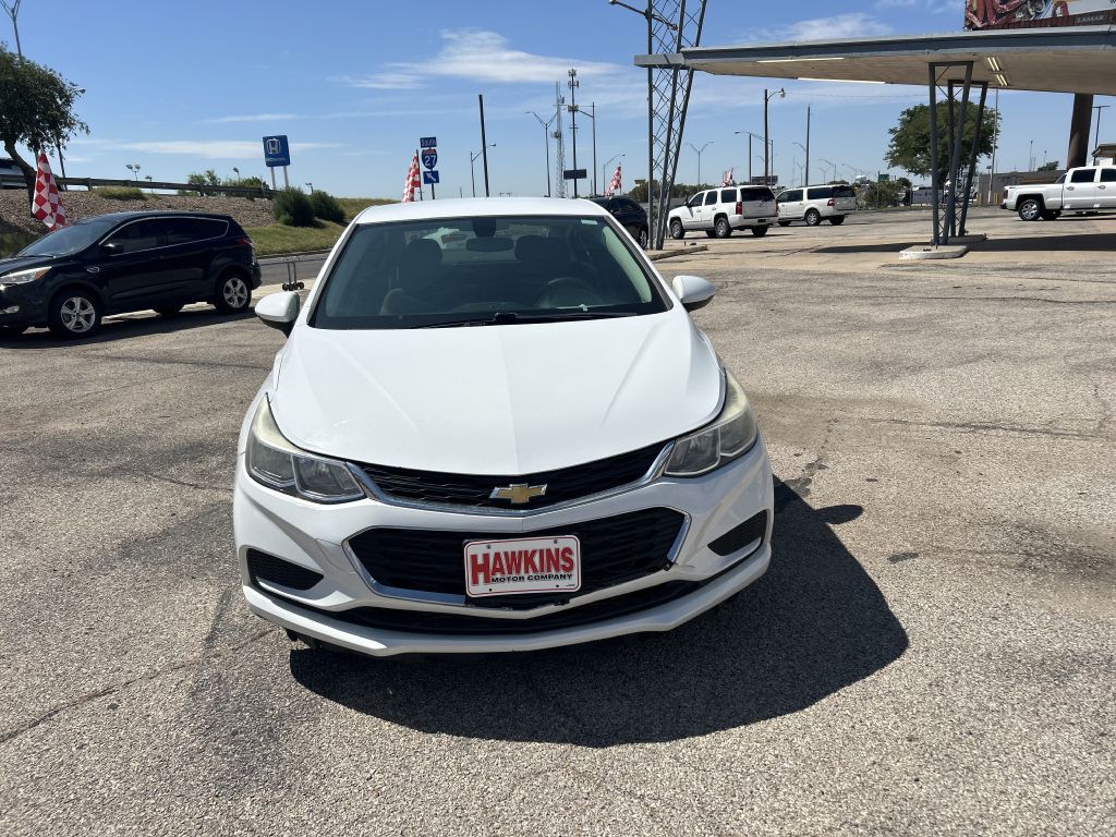 2016 Chevrolet Cruze Image 2