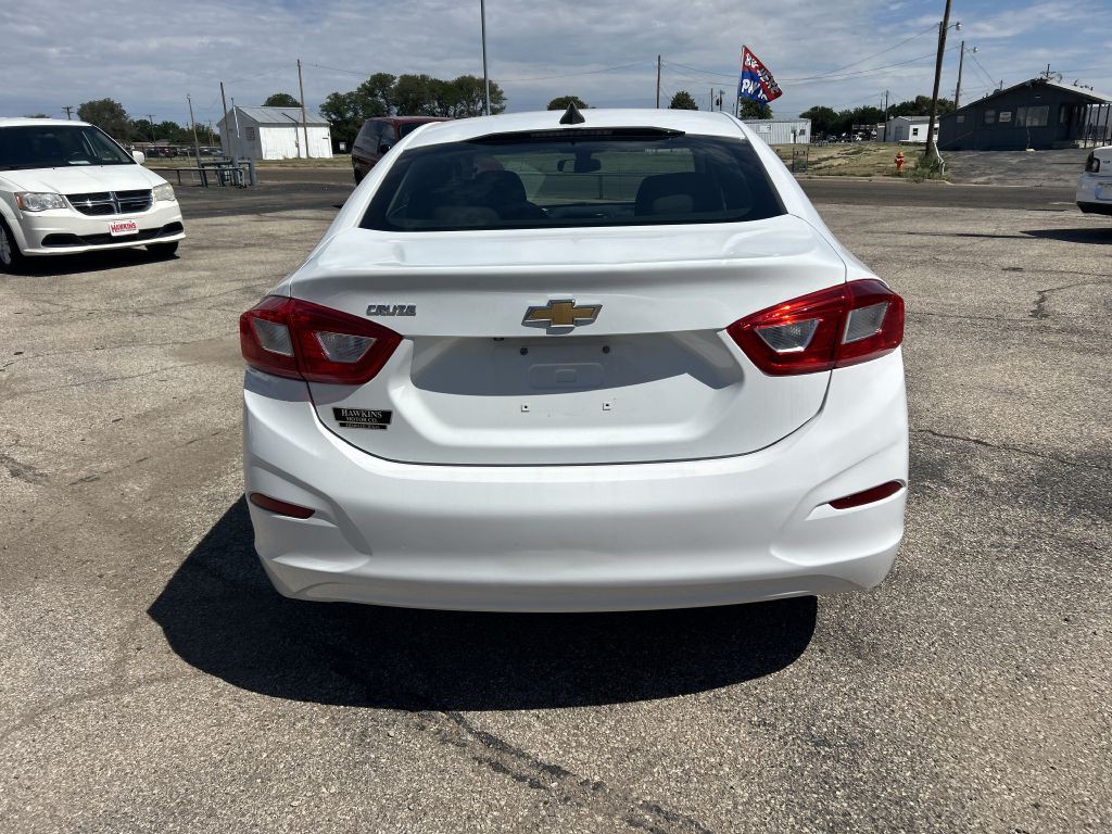2016 Chevrolet Cruze Image 4