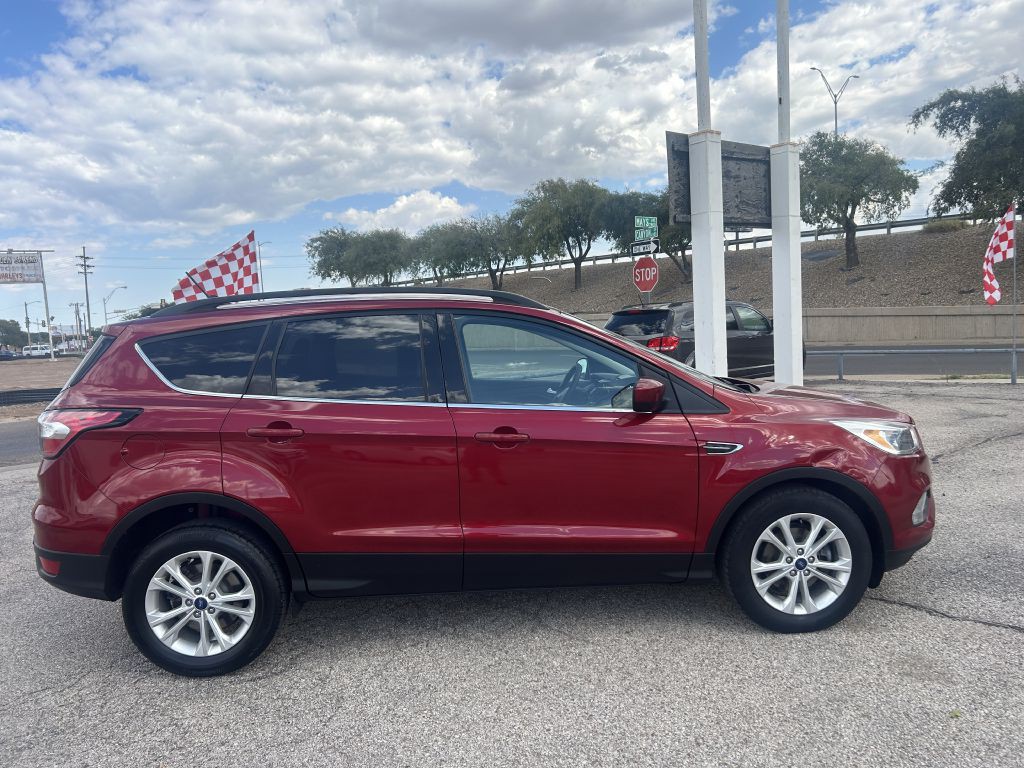 2018 Ford Escape Image 2