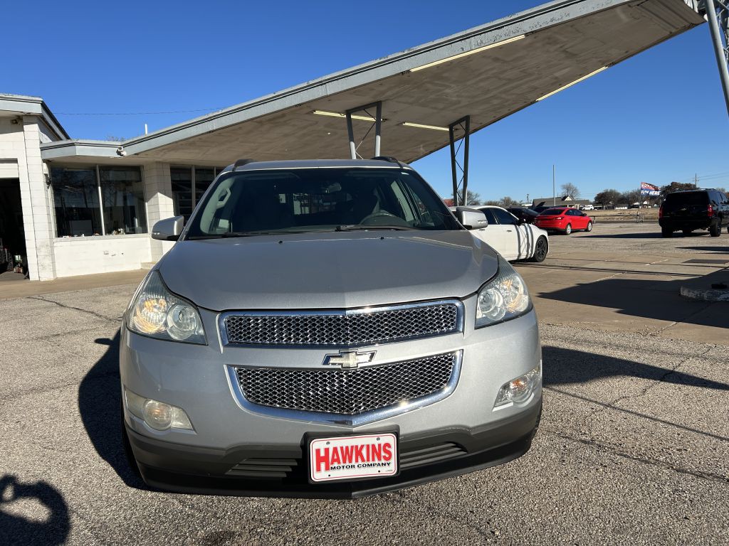 2010 Chevrolet Traverse Image 3